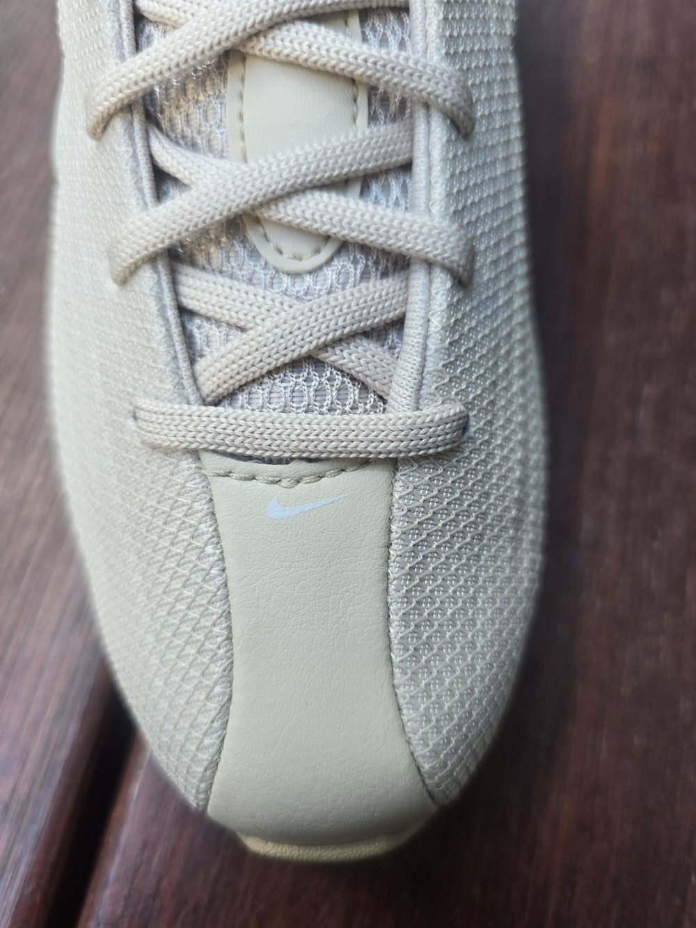 NEW!!! Nike Women's Shox Z Sneakers,Color: Oatmeal/Phantom-Linen, Size W7 - Picture 14 of 16